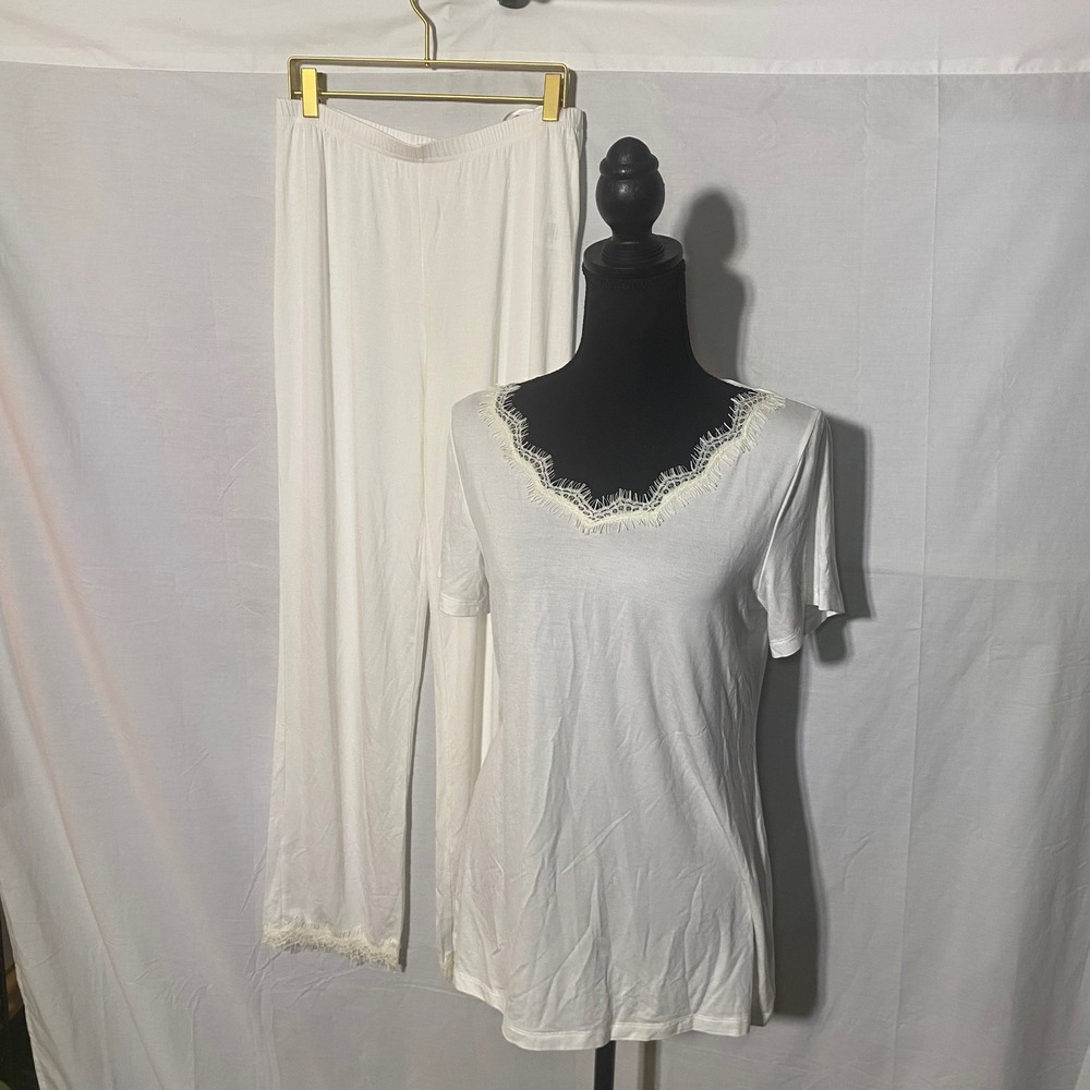 VIVIS Womens Ivory Lace Trim Pajama Set Loungewear Sleepwear Size‎ S MSRP $150+